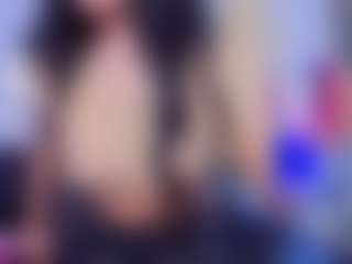 Chlooee's Live Sex Cam Show