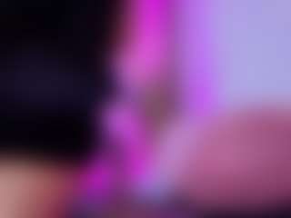 Chlooee's Live Sex Cam Show