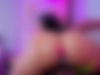 Chlooee's Live Sex Cam Show