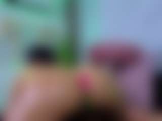 Chlooee's Live Sex Cam Show