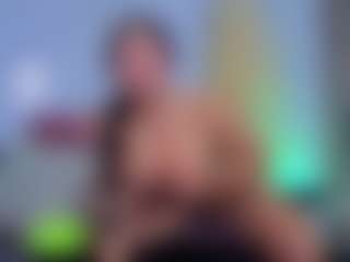 Chlooee's Live Sex Cam Show