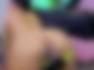 Chlooee's Live Sex Cam Show