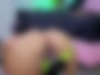 Chlooee's Live Sex Cam Show