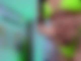 Chlooee's Live Sex Cam Show