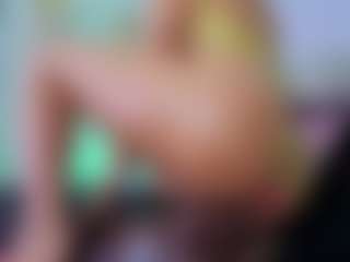 Chlooee's Live Sex Cam Show