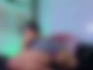 Chlooee's Live Sex Cam Show