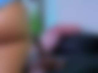 Chlooee's Live Sex Cam Show