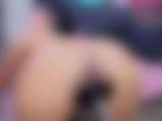 Chlooee's Live Sex Cam Show