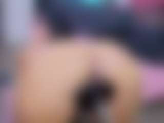 Chlooee's Live Sex Cam Show