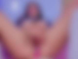Live cam show with Chlooee - Tokenkeno on Camsoda