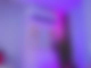 Chlooee's Live Sex Cam Show