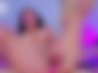Chlooee's Live Sex Cam Show