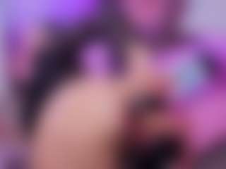 Chlooee's Live Sex Cam Show