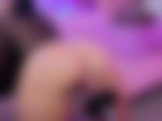 Chlooee's Live Sex Cam Show