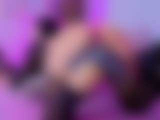 Chlooee's Live Sex Cam Show