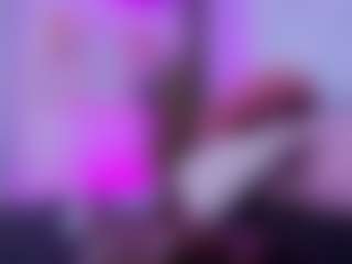 Chlooee's Live Sex Cam Show