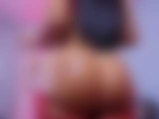 Chlooee's Live Sex Cam Show