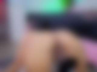 Chlooee's Live Sex Cam Show