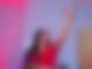 Chlooee's Live Sex Cam Show