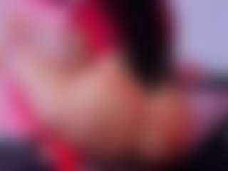 Chlooee's Live Sex Cam Show