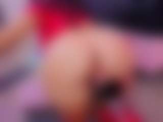 Chlooee's Live Sex Cam Show