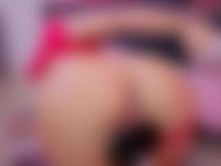 Chlooee's Live Sex Cam Show