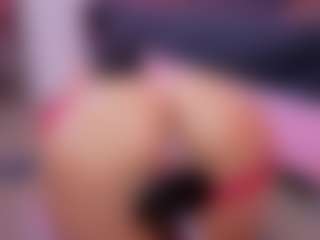 Chlooee's Live Sex Cam Show