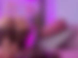 Chlooee's Live Sex Cam Show