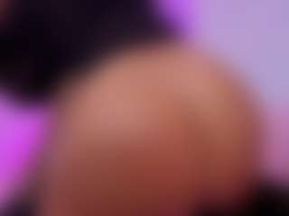 Chlooee's Live Sex Cam Show