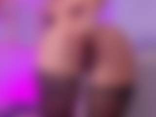 Chlooee's Live Sex Cam Show