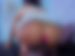 Chlooee's Live Sex Cam Show