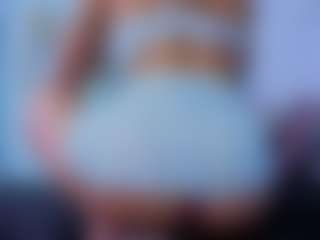 Chlooee's Live Sex Cam Show