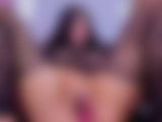 Chlooee's Live Sex Cam Show