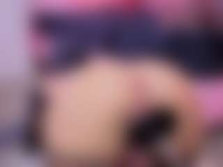 Chlooee's Live Sex Cam Show