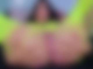 Chlooee's Live Sex Cam Show