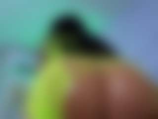 Chlooee's Live Sex Cam Show