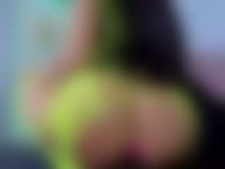Chlooee's Live Sex Cam Show