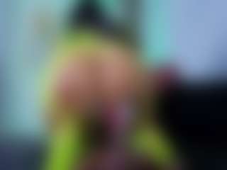 Chlooee's Live Sex Cam Show