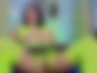 Chlooee's Live Sex Cam Show