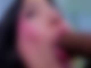 Chlooee's Live Sex Cam Show