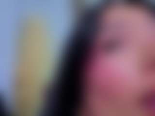 Chlooee's Live Sex Cam Show