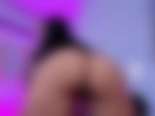 Chlooee's Live Sex Cam Show