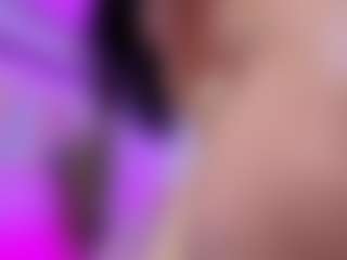 Chlooee's Live Sex Cam Show