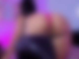 Chlooee's Live Sex Cam Show