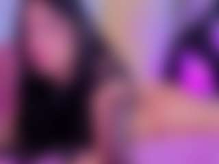Chlooee's Live Sex Cam Show