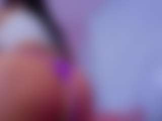 Chlooee's Live Sex Cam Show
