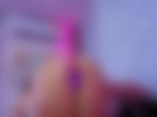 Chlooee's Live Sex Cam Show