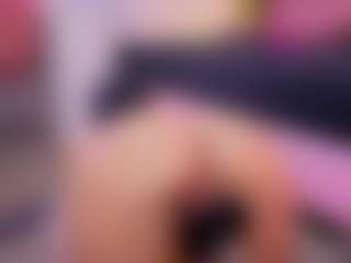 Chlooee's Live Sex Cam Show
