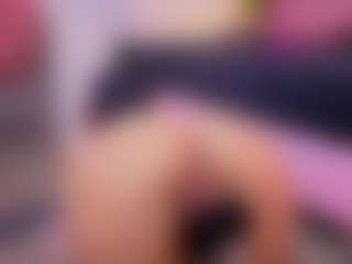 Chlooee's Live Sex Cam Show