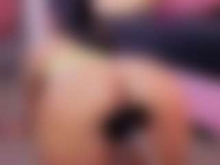 Chlooee's Live Sex Cam Show